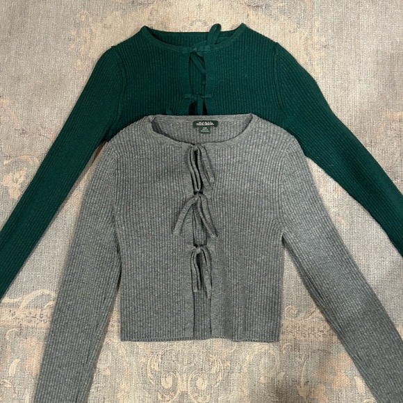 Green and Gray Ribbed Cardigans - Picture 1 of 3